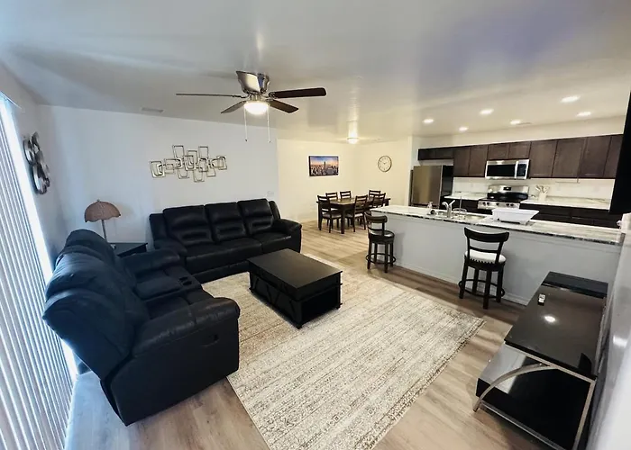 Prime Location Near Hospital & Restaurants Kingman